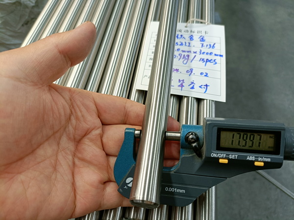 Titanium rods  φ 18.0*3000