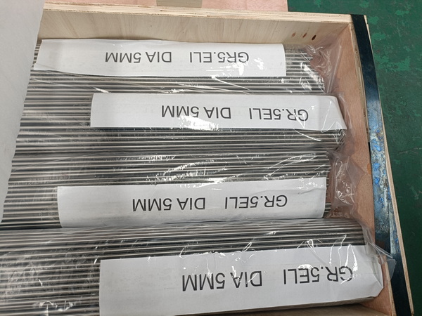 Titanium rods  φ 5.0*3000